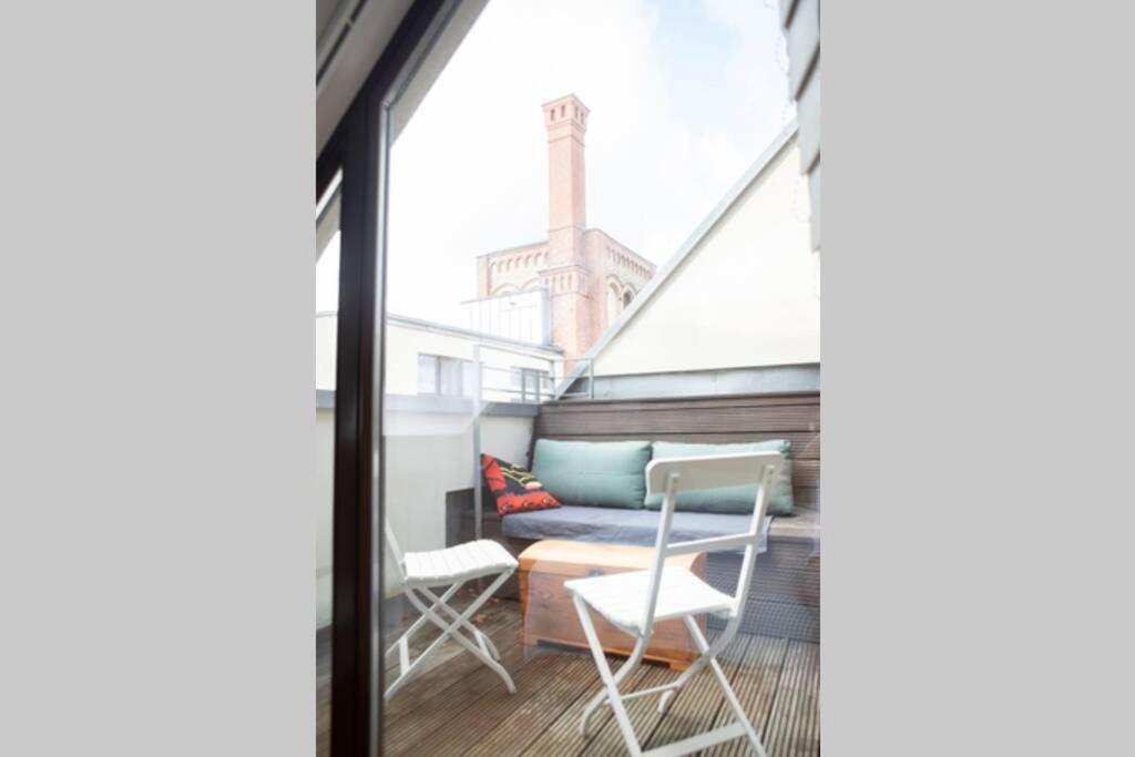 Charmante, Ruhige Mit Balkon Apartament